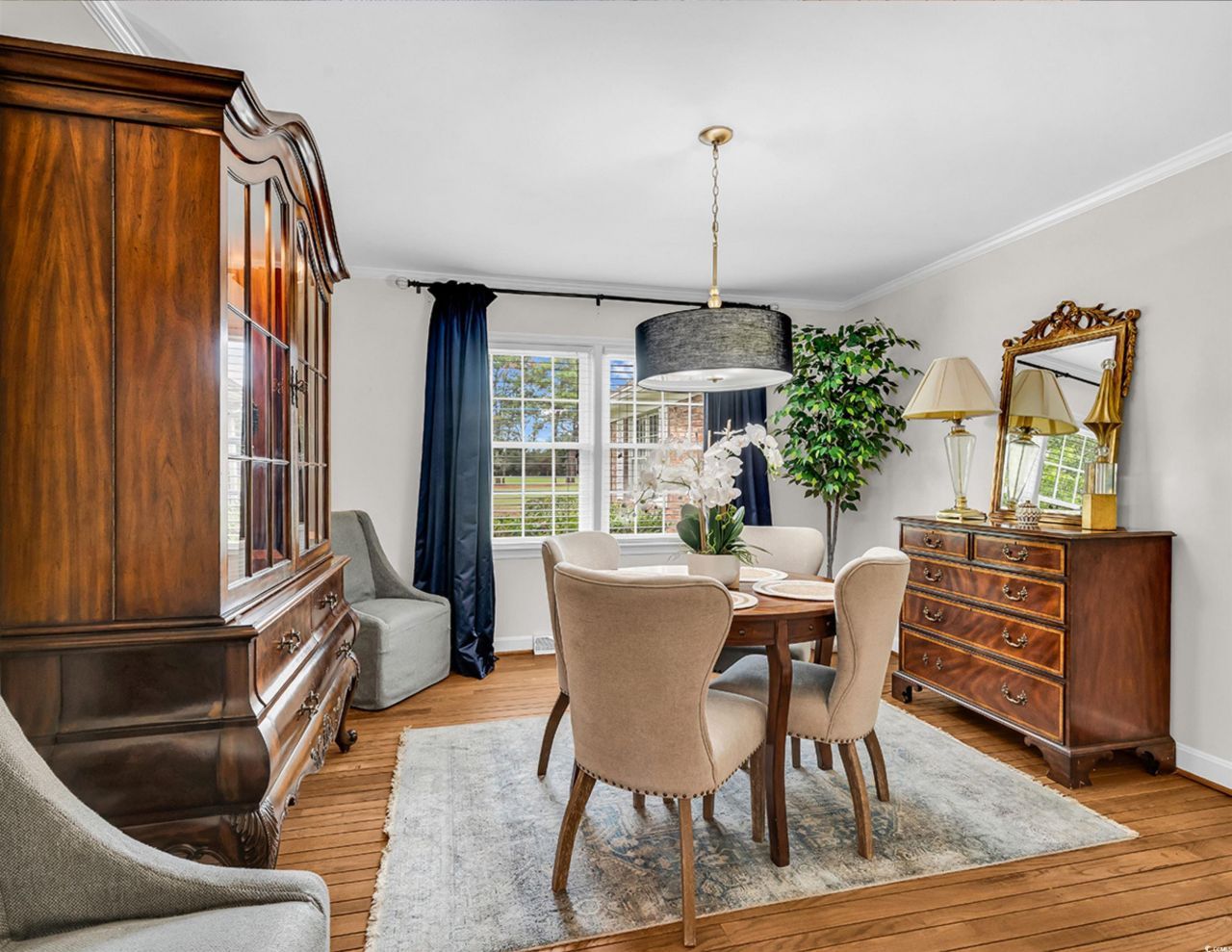 5803 Country Club Dr. Photo 9