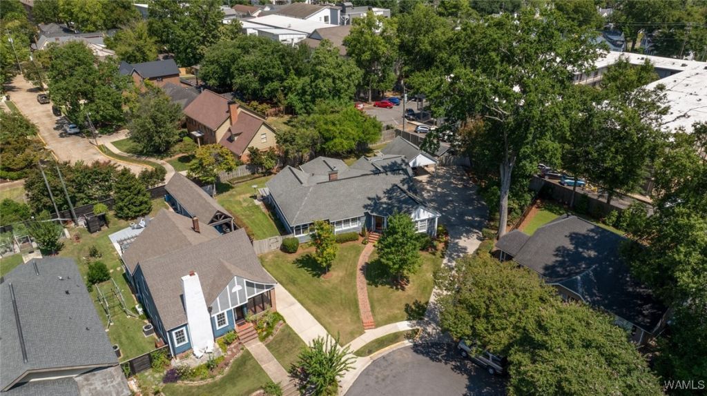 10 Oakwood Ct., Tuscaloosa, AL 35401 Main Photo