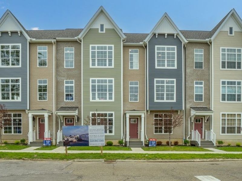 2085 Wynn Road, Unit 2, Cleveland, OH 44118 Photo 1