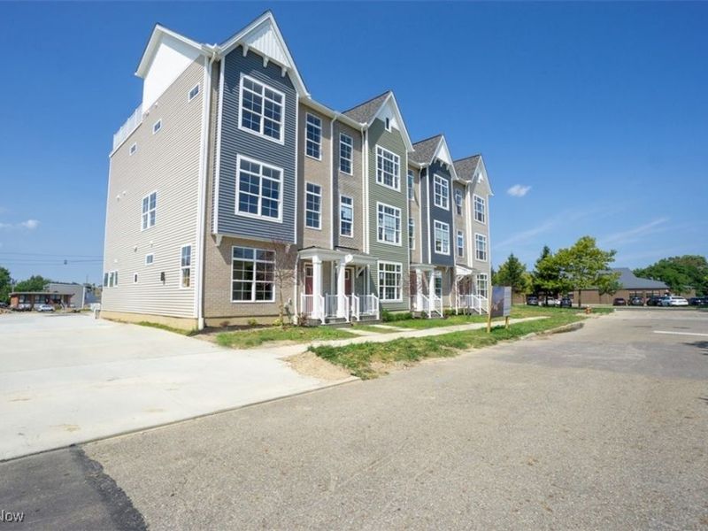 2085 Wynn Road, Unit 2, Cleveland, OH 44118 Photo 35