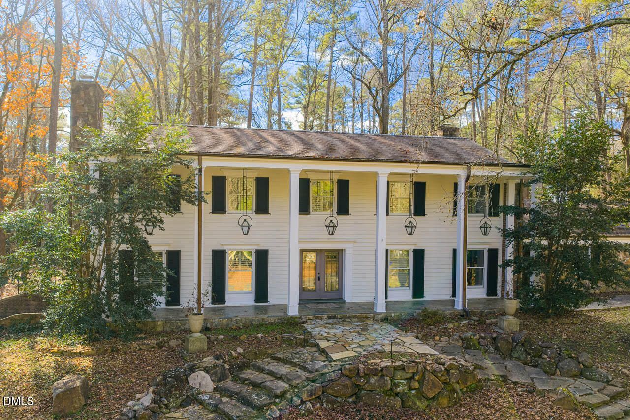 52 Dogwood Acres Drive, Chapel Hill, NC 27516 Main Photo