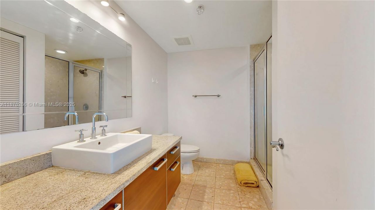 185 SW 7th St, Unit 2900, Miami, FL 33130 Photo