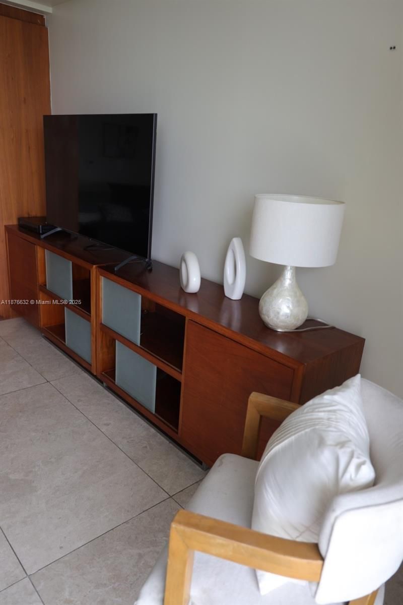 50 Biscayne Blvd, Unit 711, Miami, FL 33132 Photo