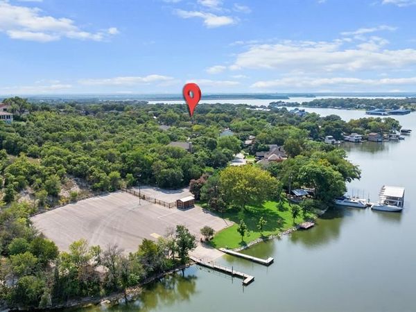 9008 Crosswind Drive, Fort Worth, TX 76179