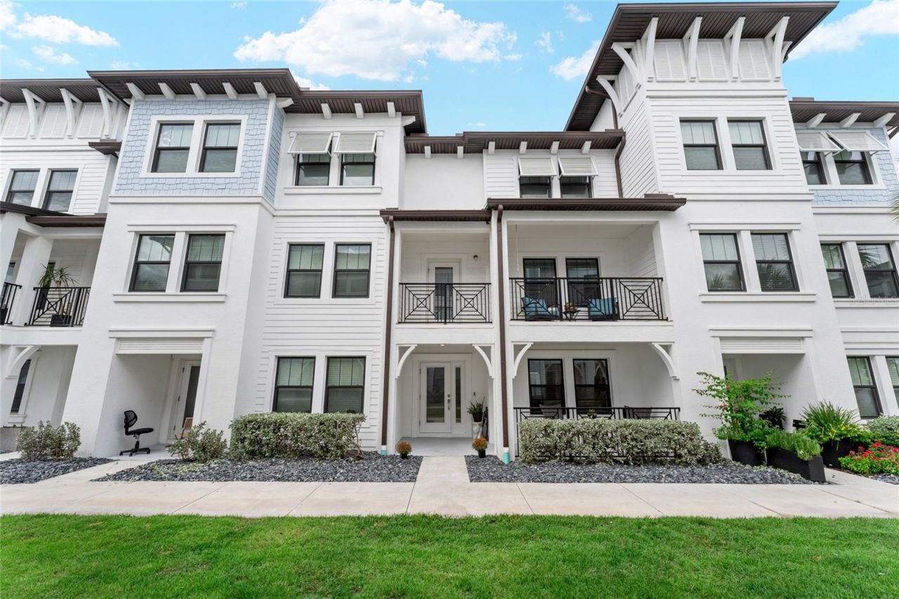 5351 Bridge St, Unit 81, Tampa, FL 33611 Main Photo