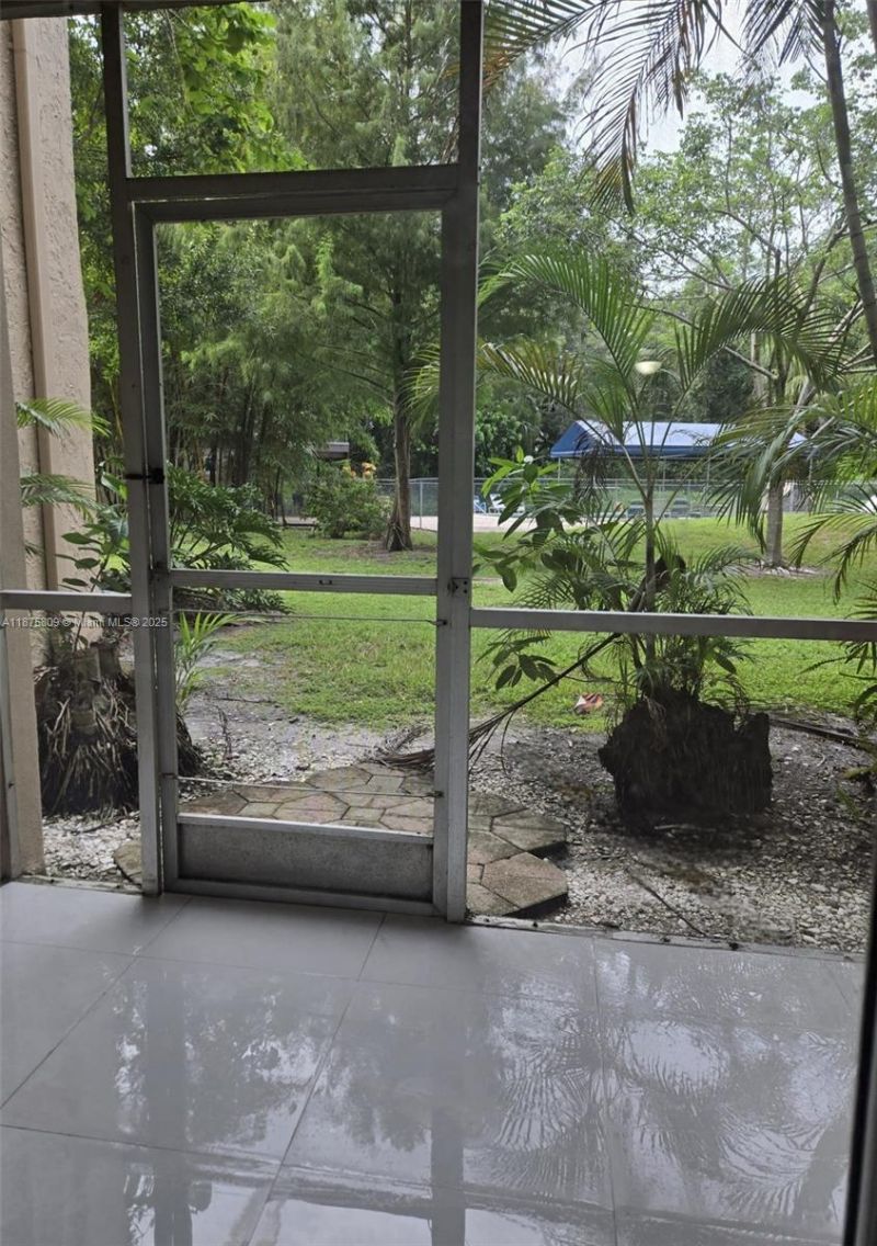 9410 Live Oak Pl, Unit 103, Davie, FL 33324 Photo