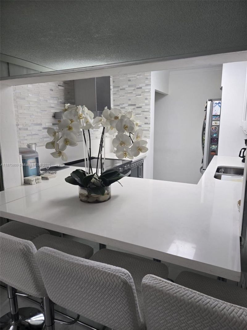 9410 Live Oak Pl, Unit 103, Davie, FL 33324 Photo