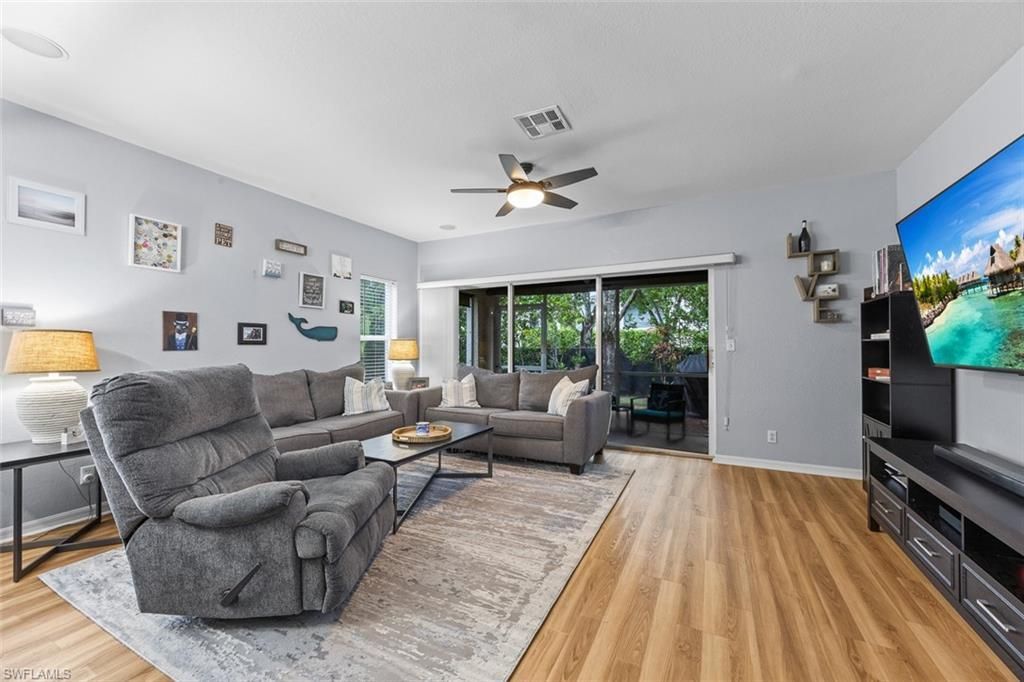 8169 Pacific Beach Dr, Fort Myers, FL 33966 Photo