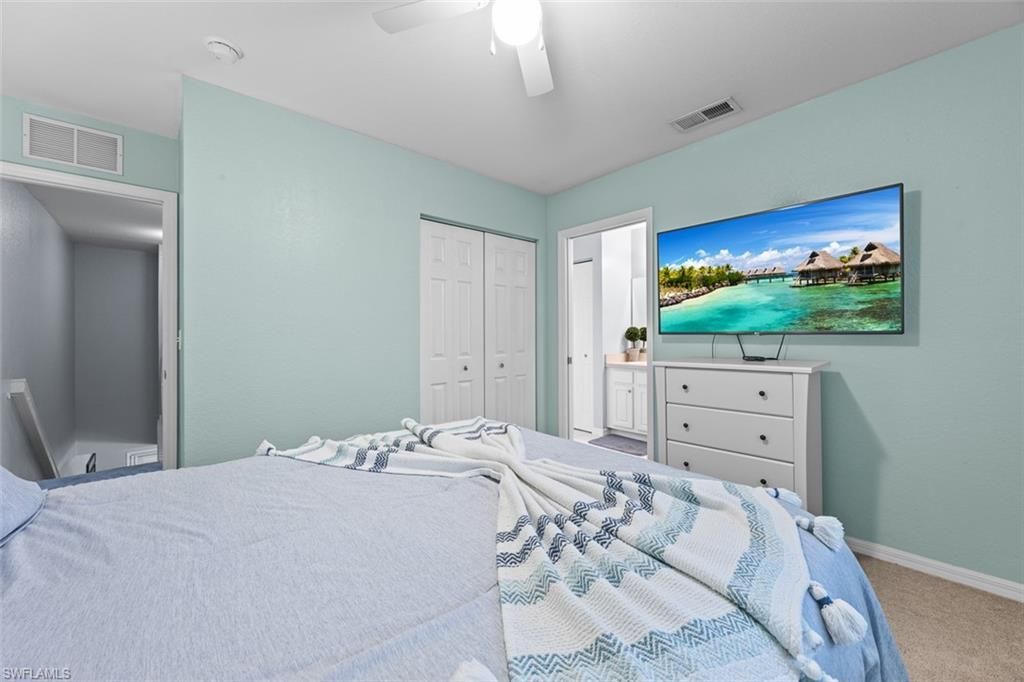 8169 Pacific Beach Dr, Fort Myers, FL 33966 Photo