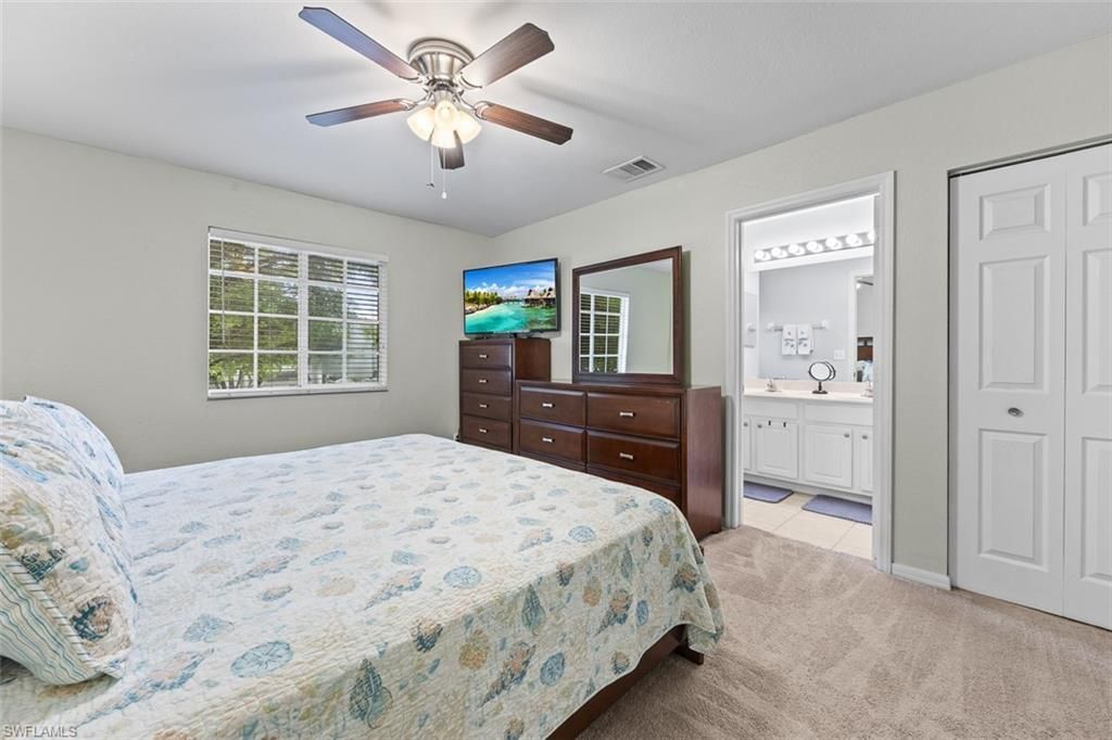 8169 Pacific Beach Dr, Fort Myers, FL 33966 Photo