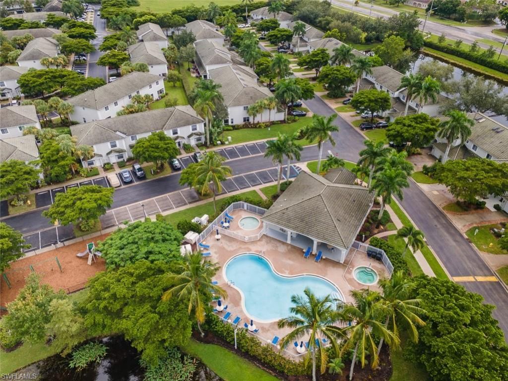 8169 Pacific Beach Dr, Fort Myers, FL 33966 Photo