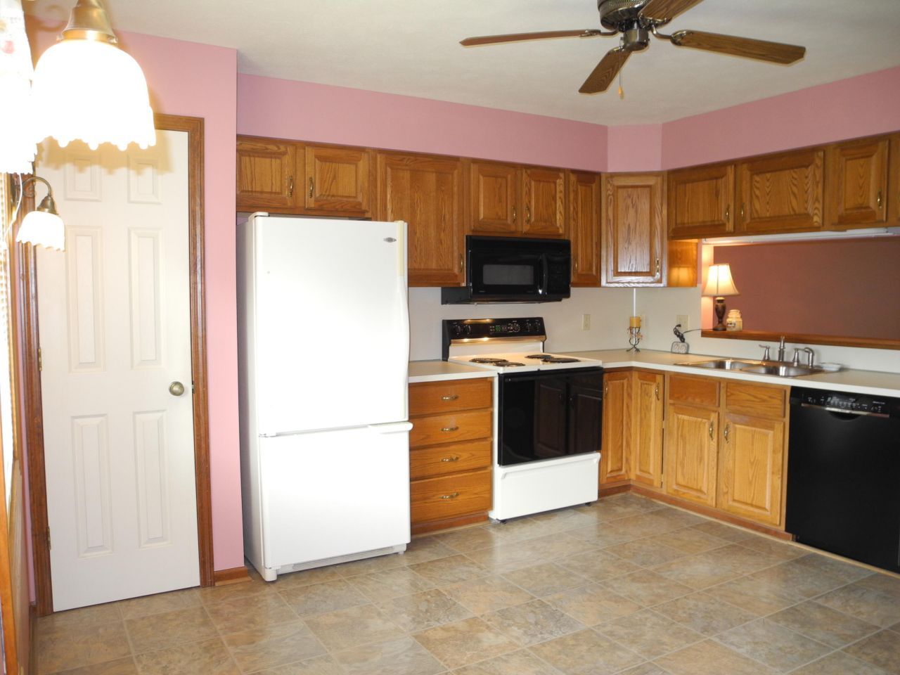 4643 Weston Avenue, Kalamazoo, MI 49006 Main Photo