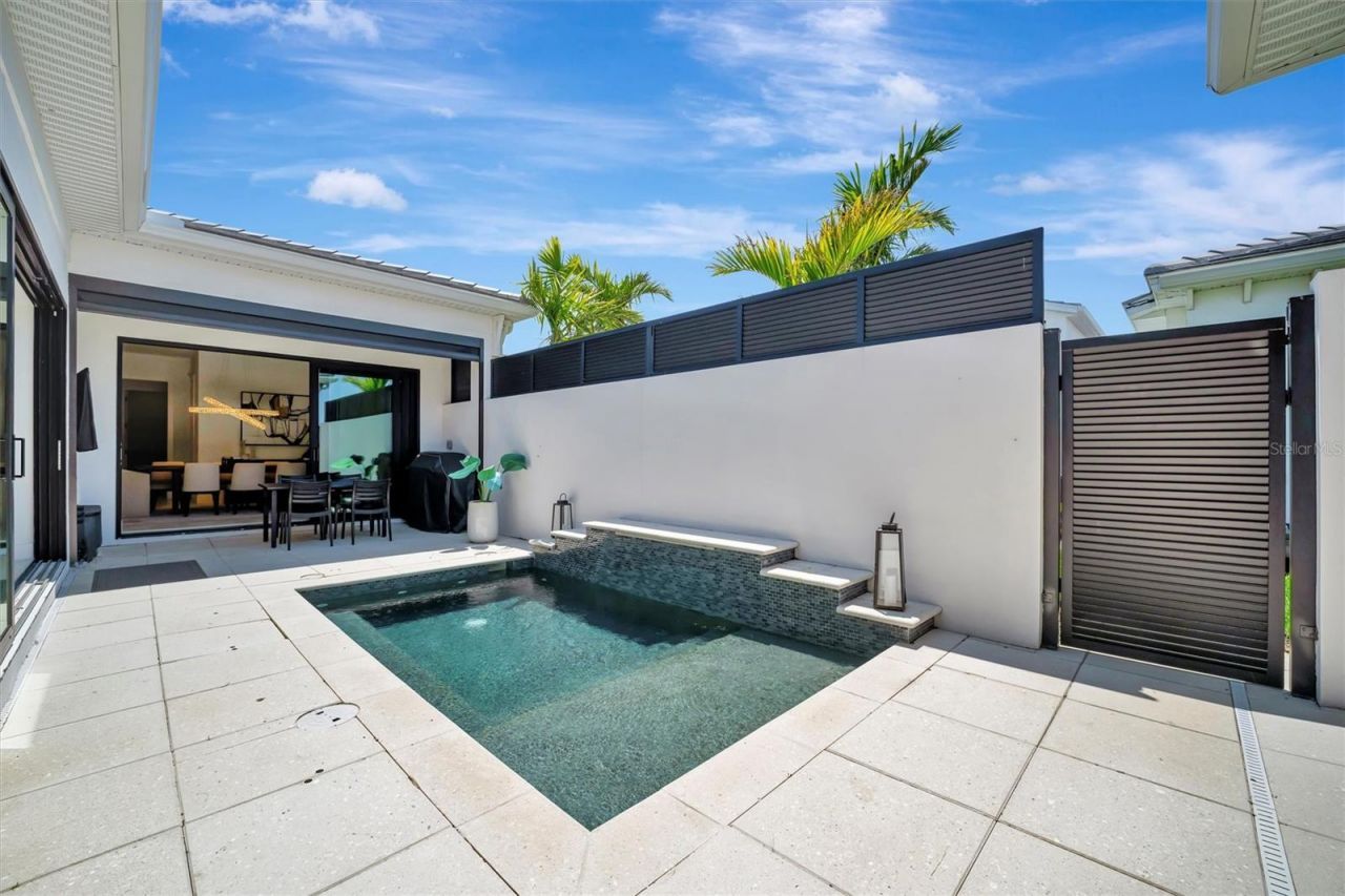 5939 Redbay Boulevard, Bradenton, FL 34210 Photo