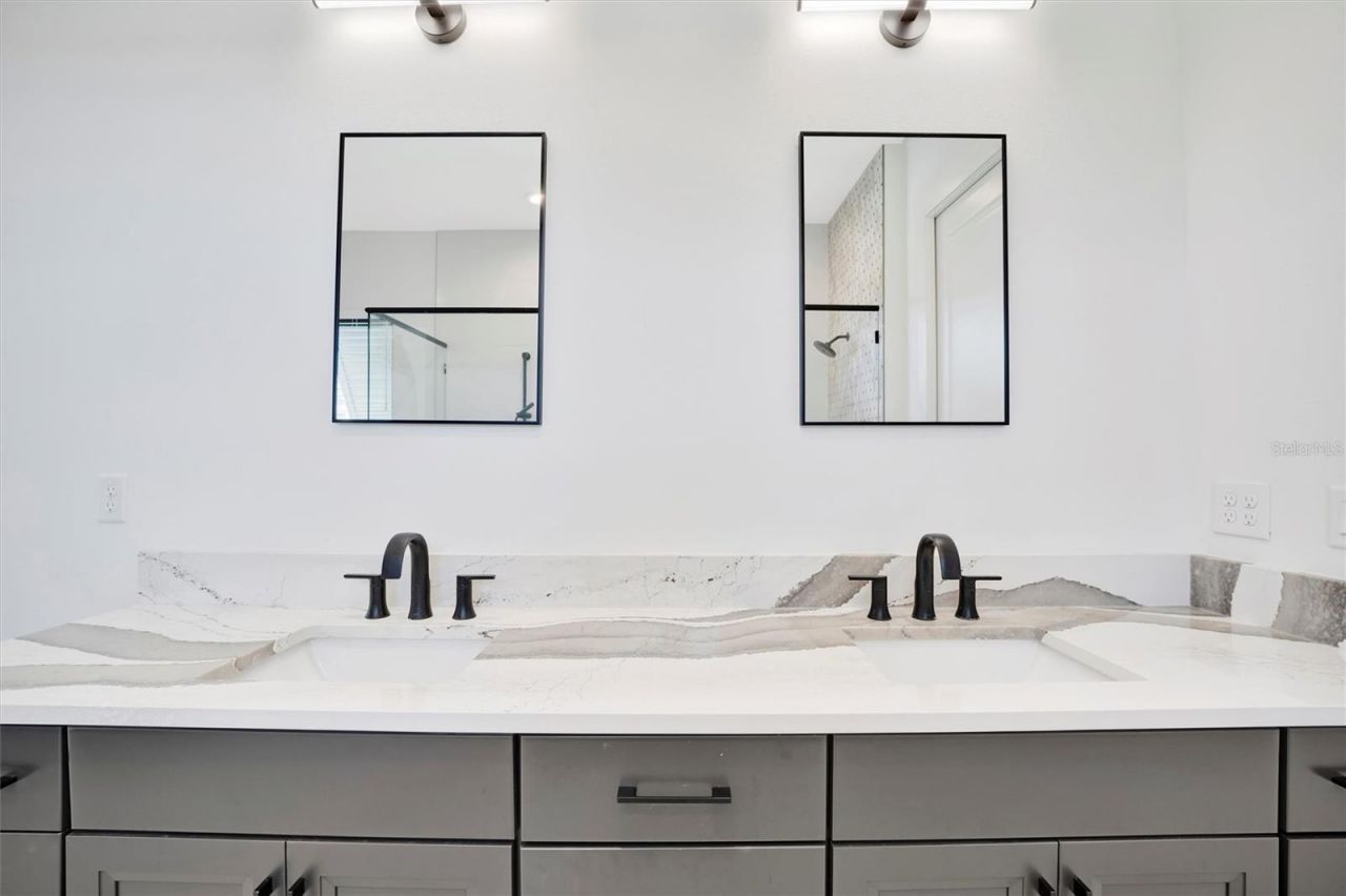 5939 Redbay Boulevard, Bradenton, FL 34210 Photo