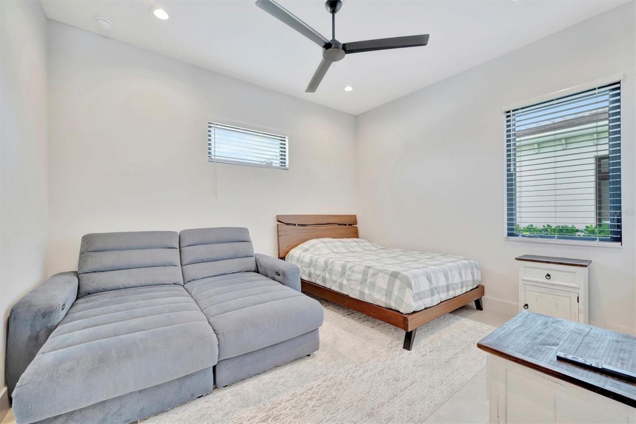 5939 Redbay Boulevard, Bradenton, FL 34210 Photo