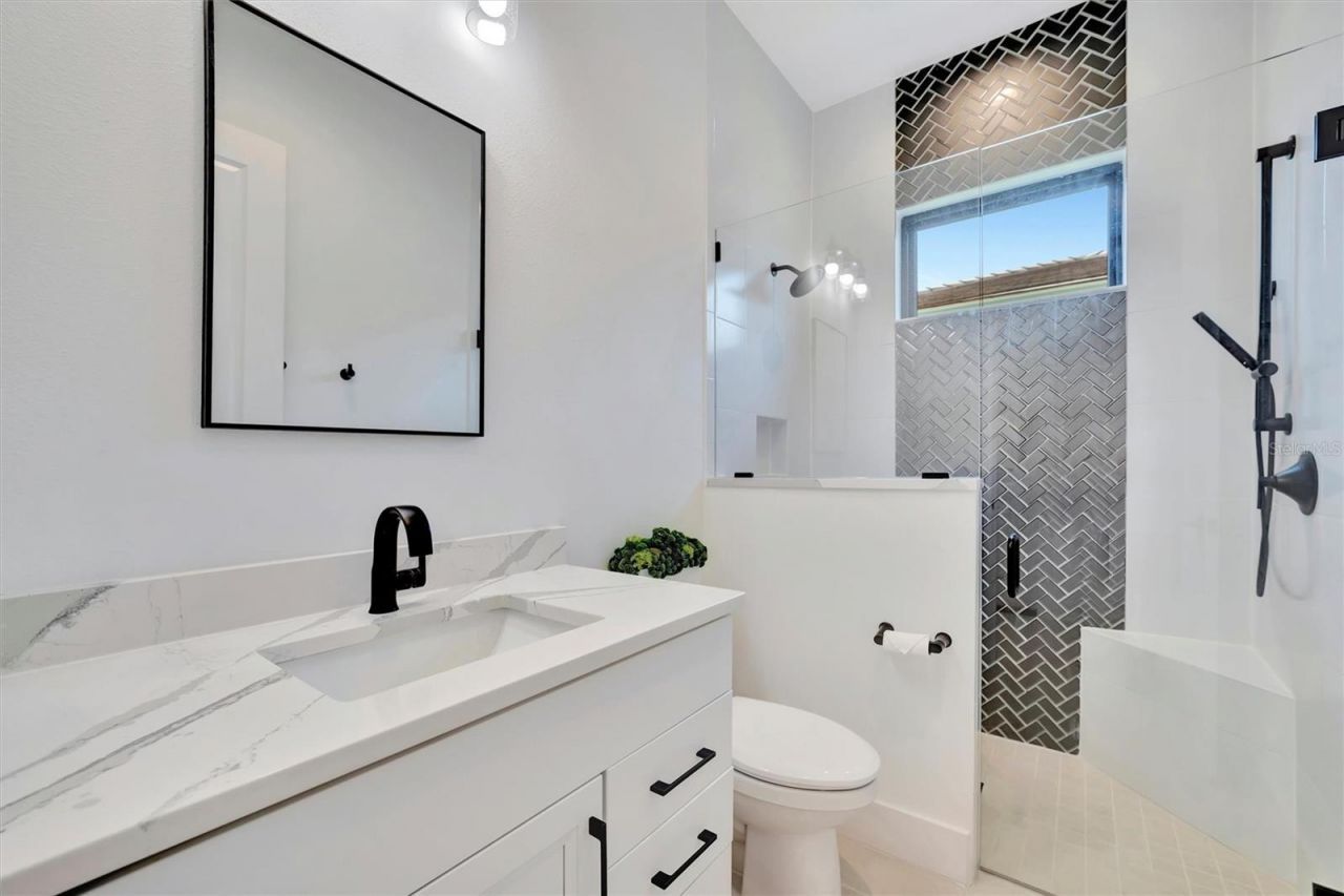 5939 Redbay Boulevard, Bradenton, FL 34210 Photo