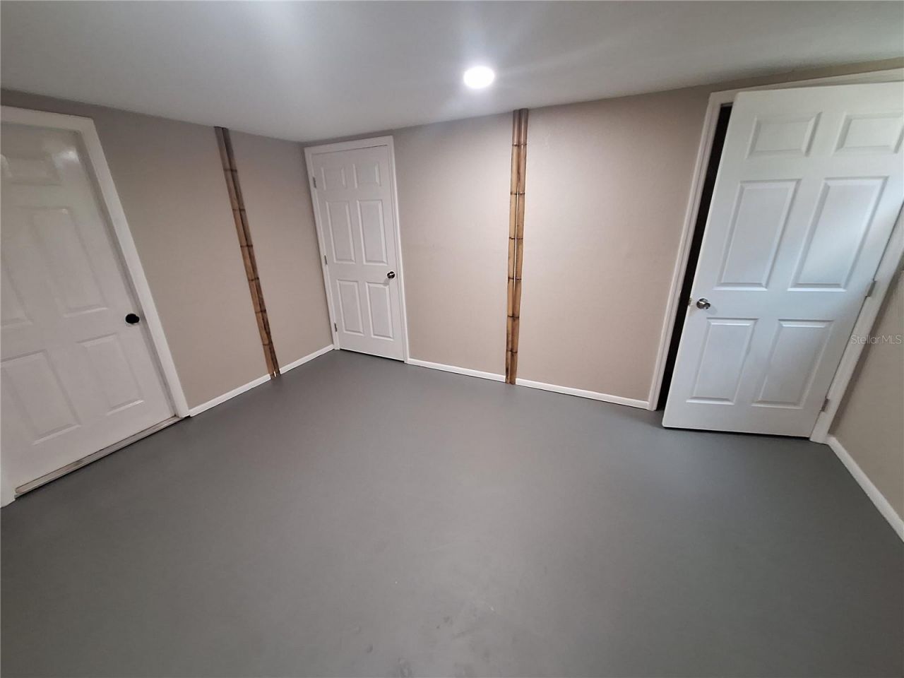 9613 Leeward Avenue, Largo, FL 33773 Photo