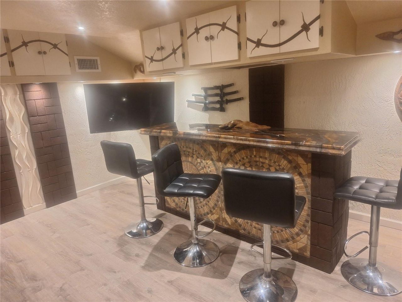 9613 Leeward Avenue, Largo, FL 33773 Photo