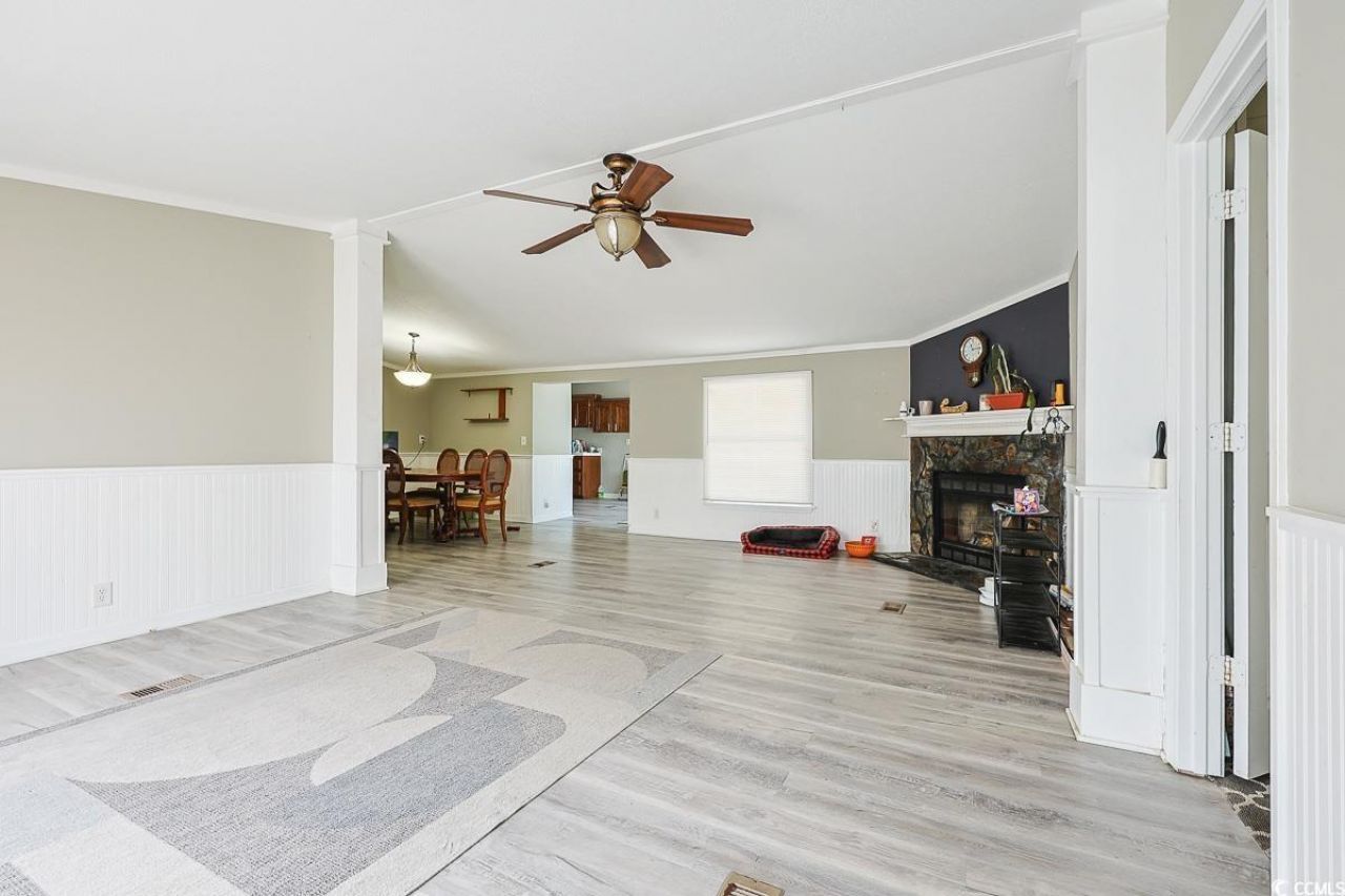 1011 Weslin Creek Dr. Photo 11