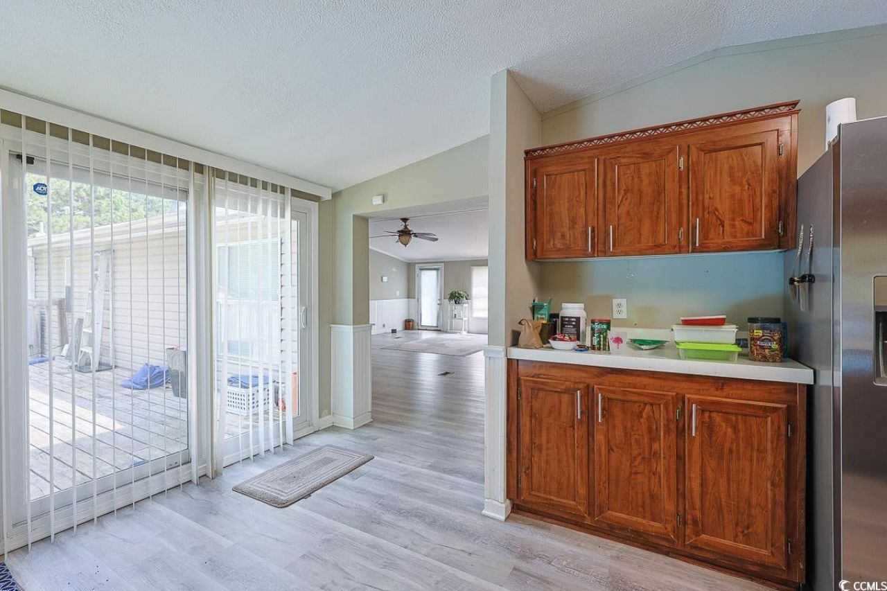 1011 Weslin Creek Dr. Photo 3