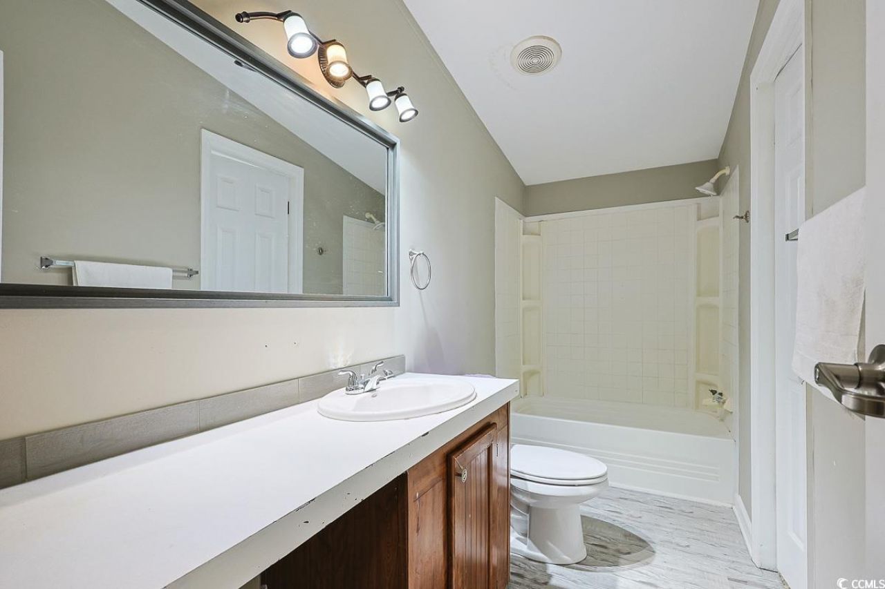 1011 Weslin Creek Dr. Photo 30