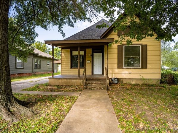 544 S Pine Street, Nowata, OK 74048
