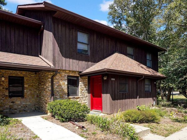 2325 E Winding Brook Court, Bloomington, IN 47401