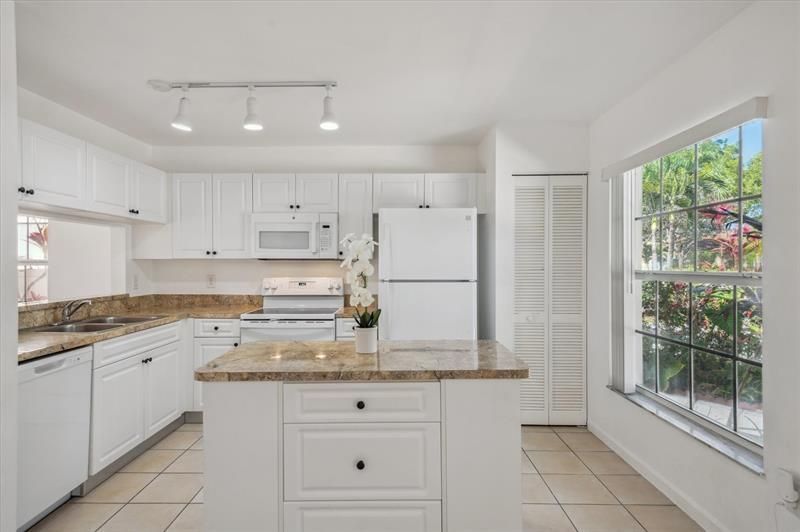 10845 NW 46th Drive, Coral Springs, FL 33076 Photo