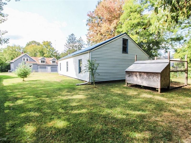 590 Ruth Avenue, Leavittsburg, OH 44430 Photo 10