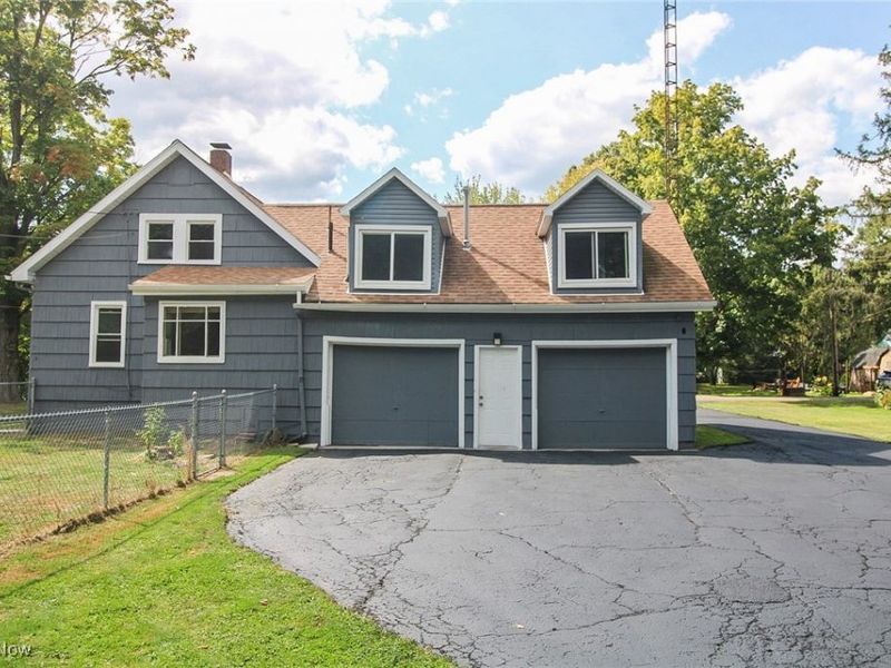 590 Ruth Avenue, Leavittsburg, OH 44430 Photo 5