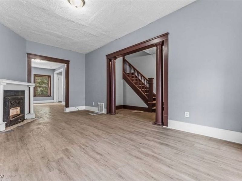 7507 Lawnview Avenue, Cleveland, OH 44103 Photo 6