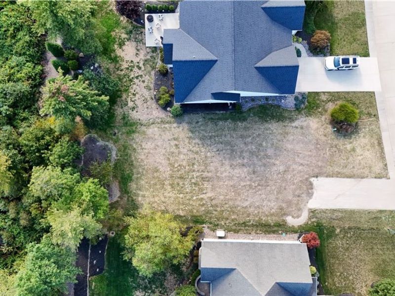 335 Copper Creek, Amherst, OH 44001 Photo 5