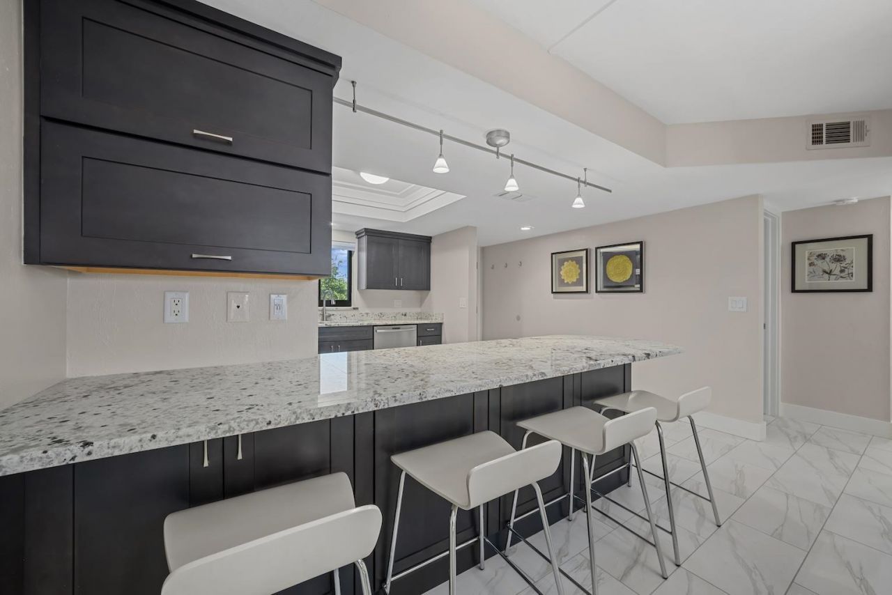 1919 Olde Middle Gulf Dr, Unit 502, Sanibel, FL 33957 Photo