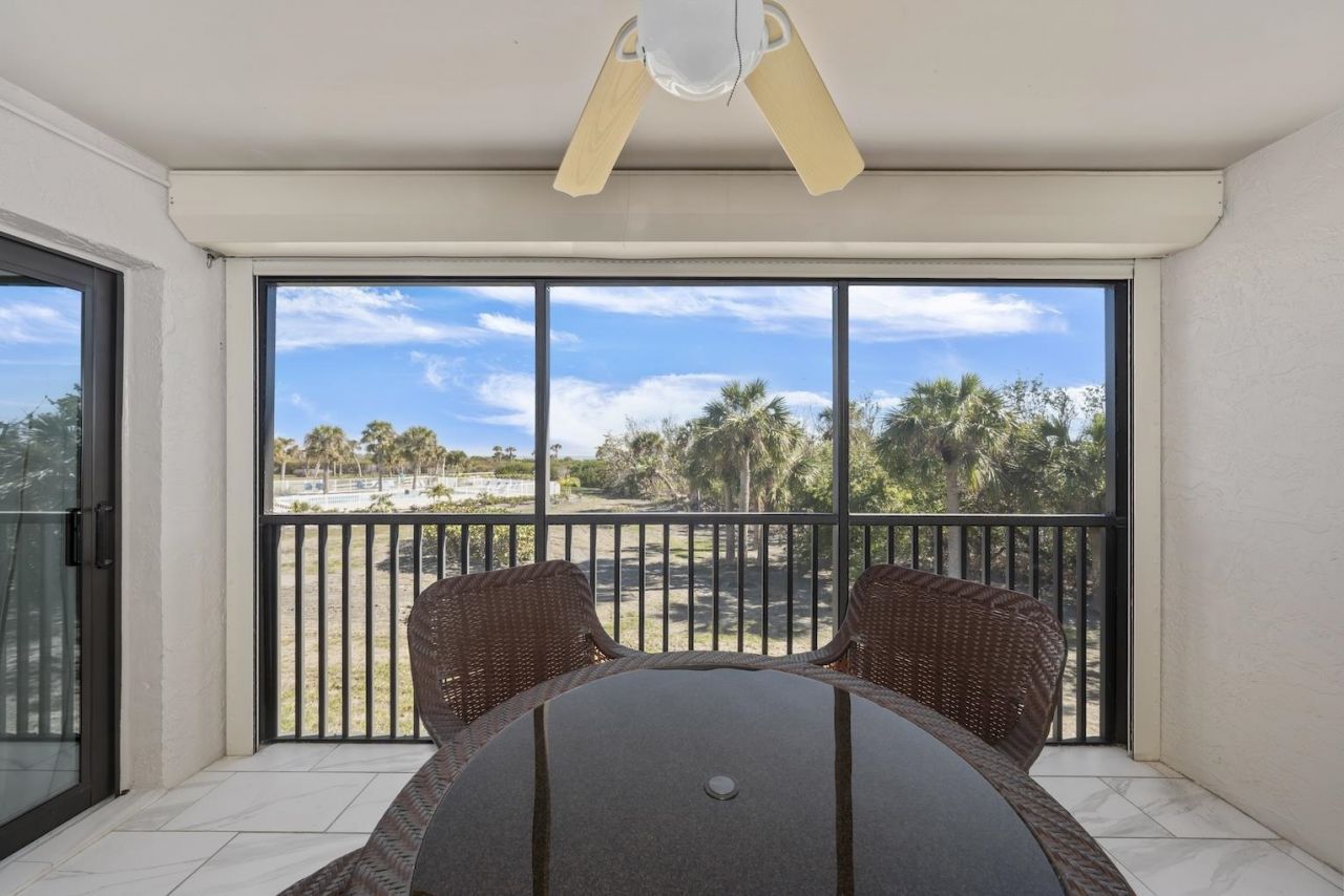 1919 Olde Middle Gulf Dr, Unit 502, Sanibel, FL 33957 Photo