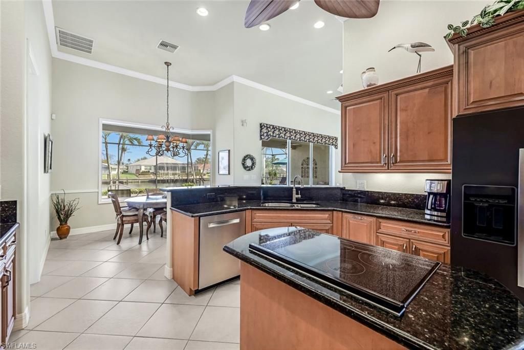 1911 SE 35th St, Cape Coral, FL 33904 Photo