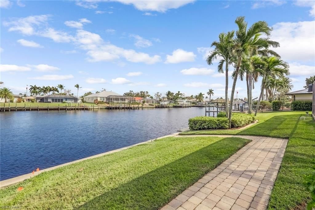 1911 SE 35th St, Cape Coral, FL 33904 Photo