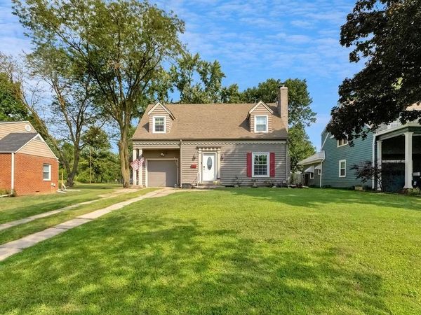 1805 6th Avenue, St Joseph, MO 64505