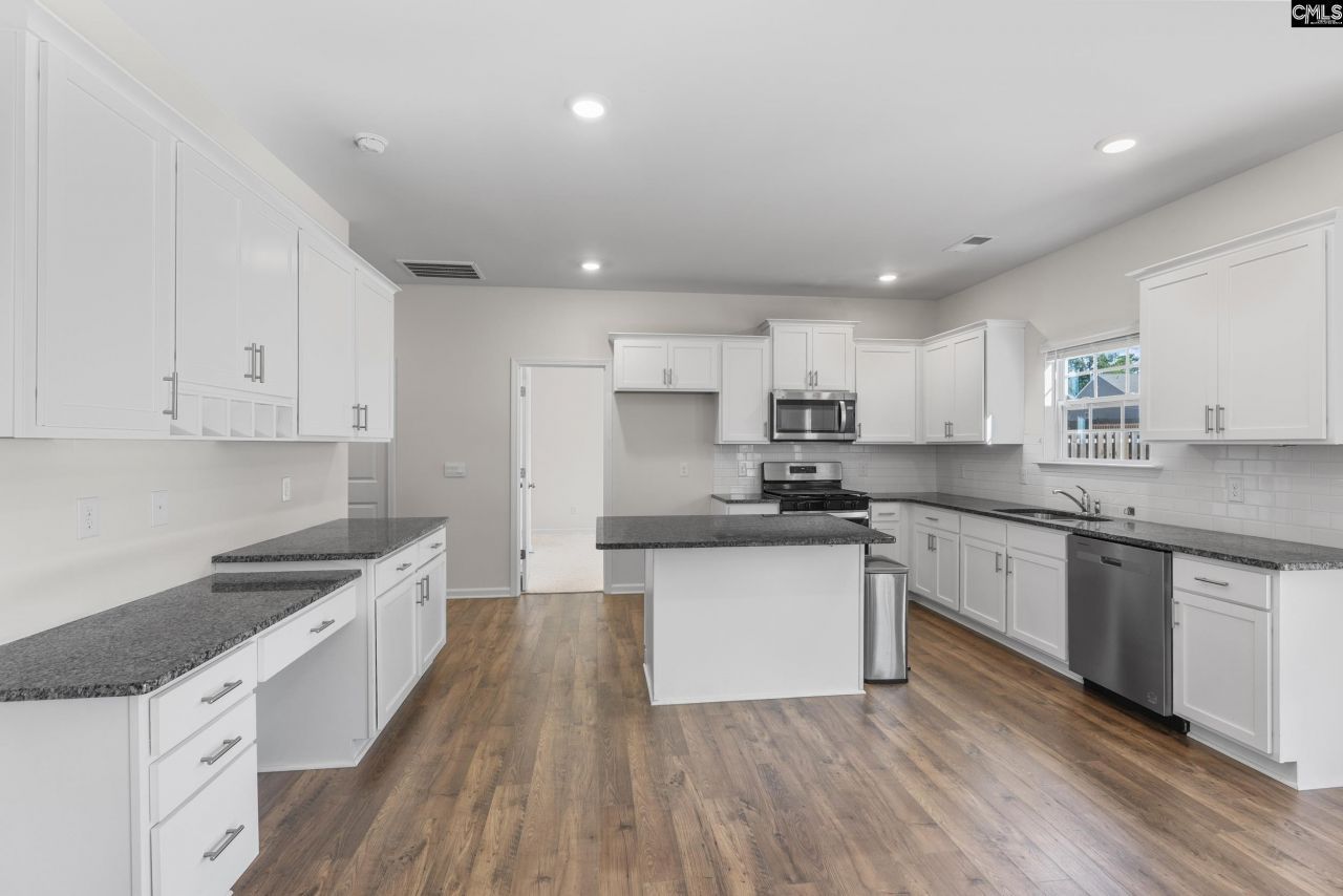 843 Marigold Lane Photo 7