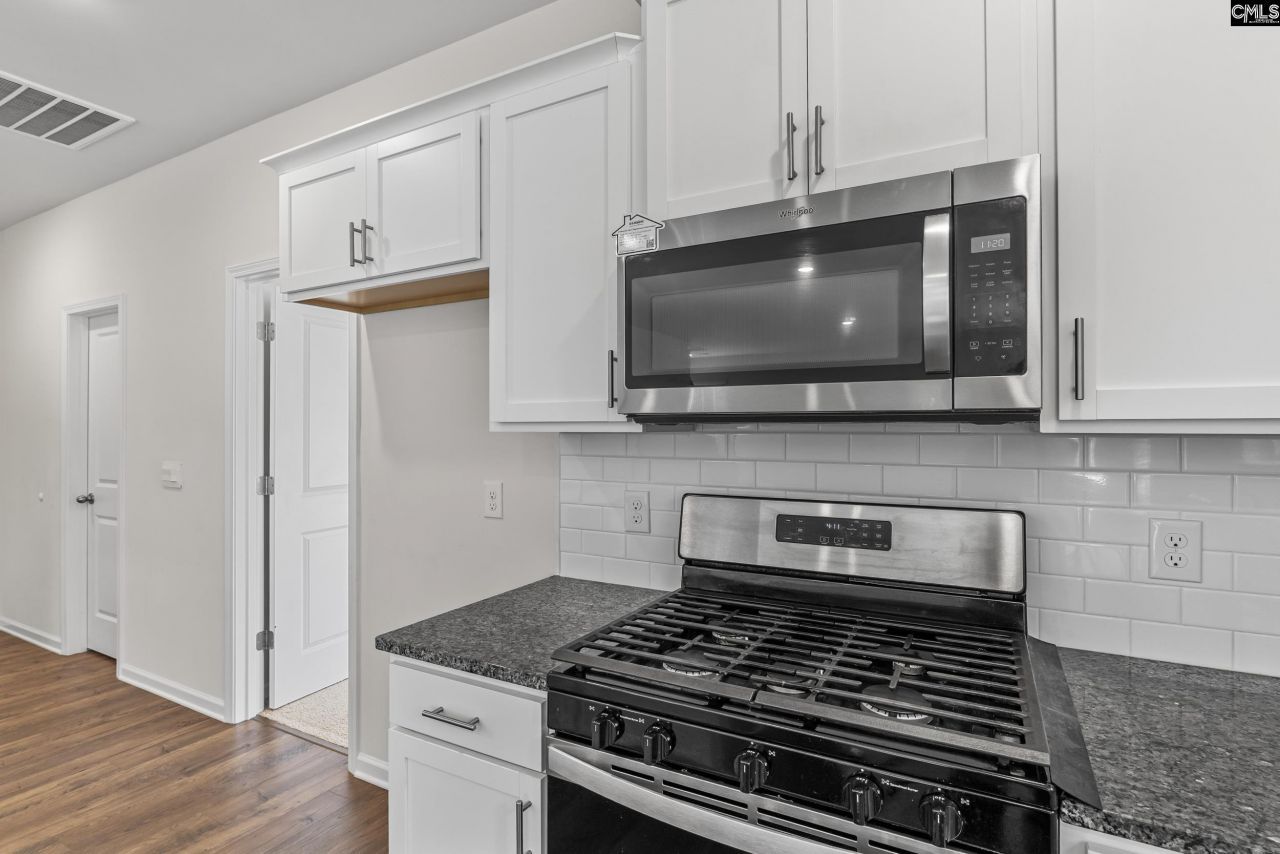 843 Marigold Lane Photo 8