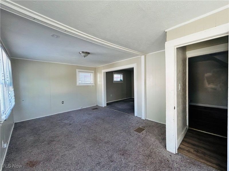 13401 Rugby Road, Cleveland, OH 44110 Photo 10