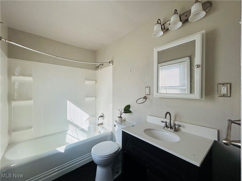 13401 Rugby Road, Cleveland, OH 44110 Photo 14