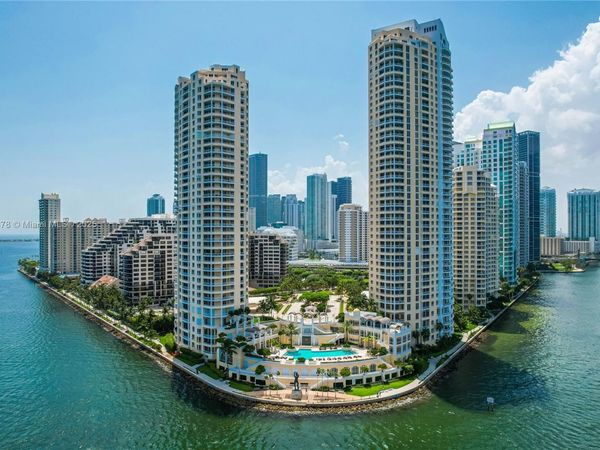848 Brickell Key Dr, Unit 3803, Miami, FL 33131