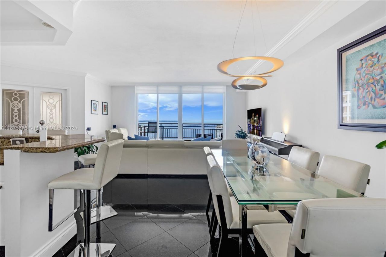 848 Brickell Key Dr, Unit 3803, Miami, FL 33131 Photo