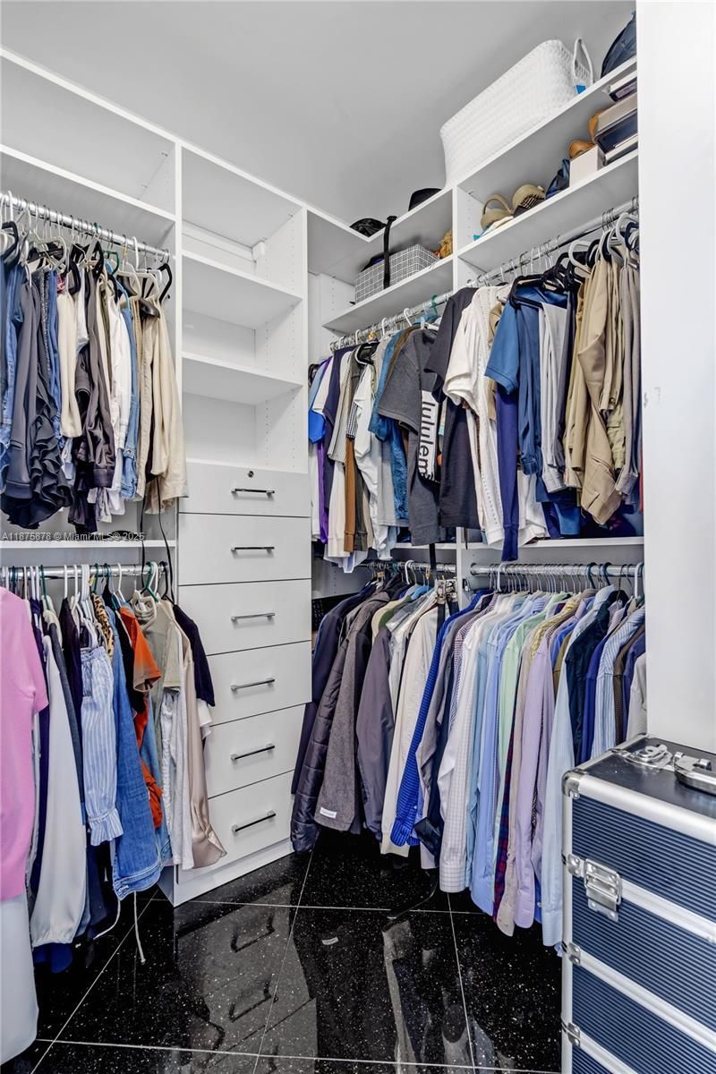 848 Brickell Key Dr, Unit 3803, Miami, FL 33131 Photo