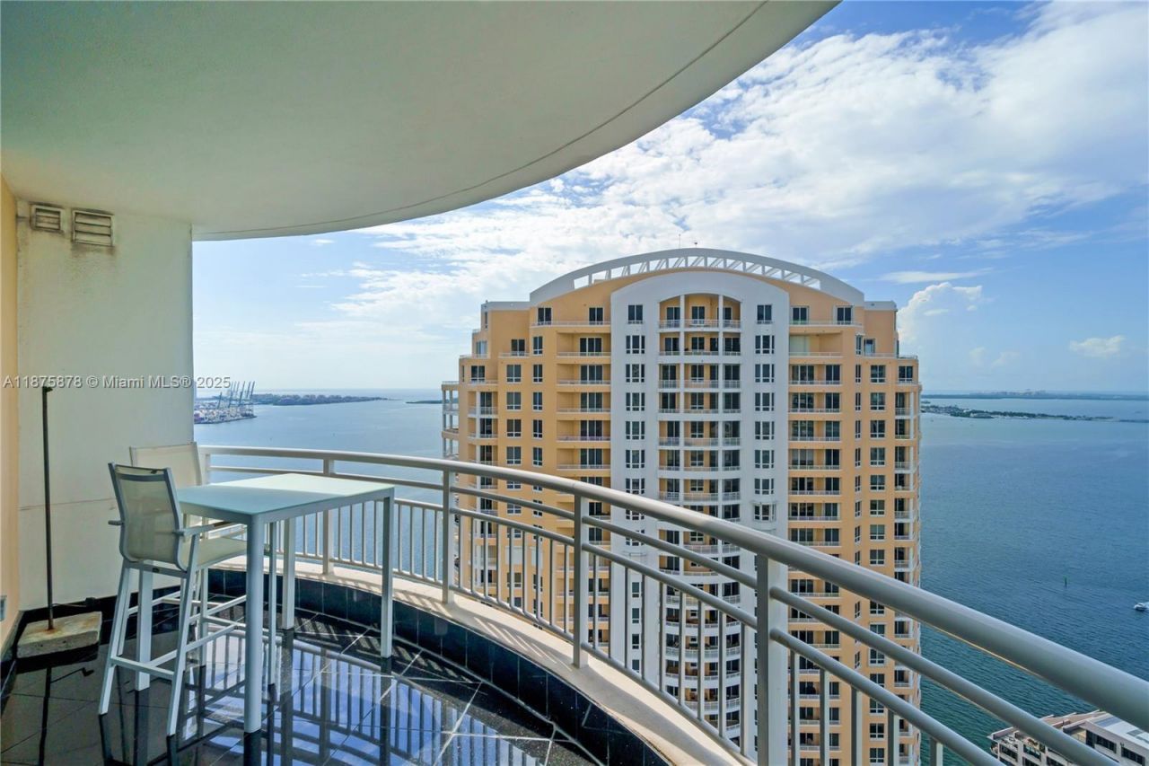 848 Brickell Key Dr, Unit 3803, Miami, FL 33131 Photo