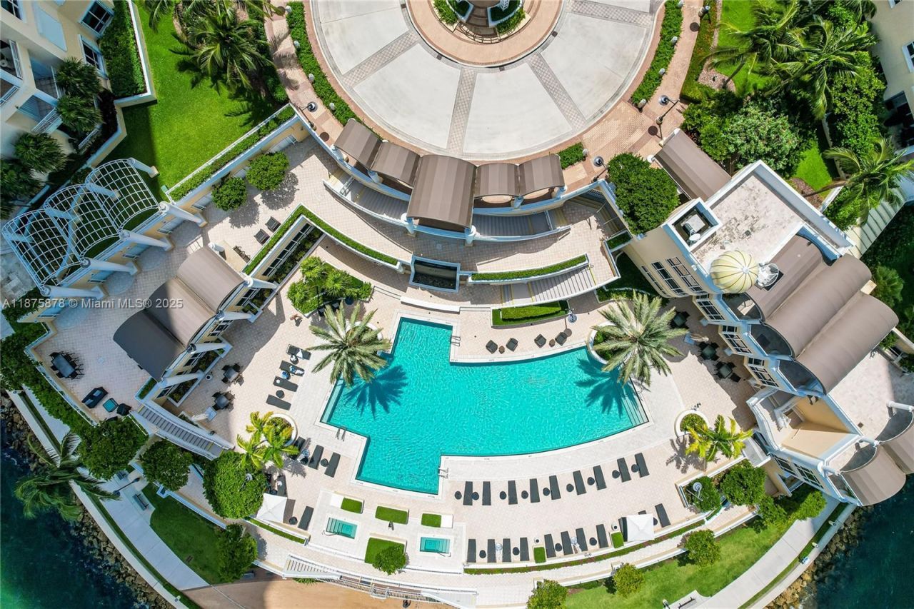 848 Brickell Key Dr, Unit 3803, Miami, FL 33131 Photo