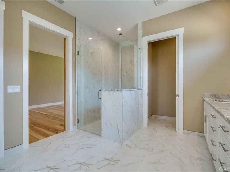 9882 Saddle Creek Trail, Centerville, OH 45458 Photo 38