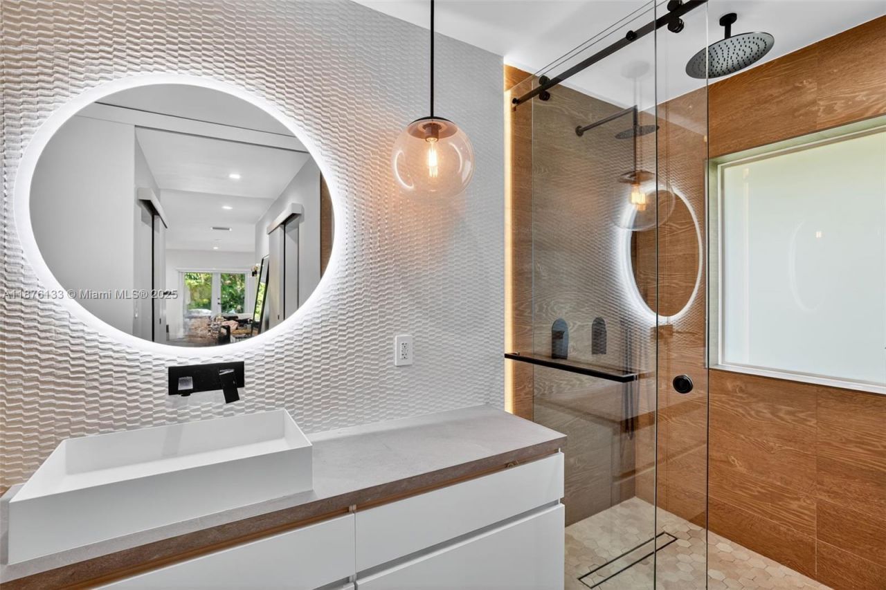 10740 SW 73rd Ct, Pinecrest, FL 33156 Photo