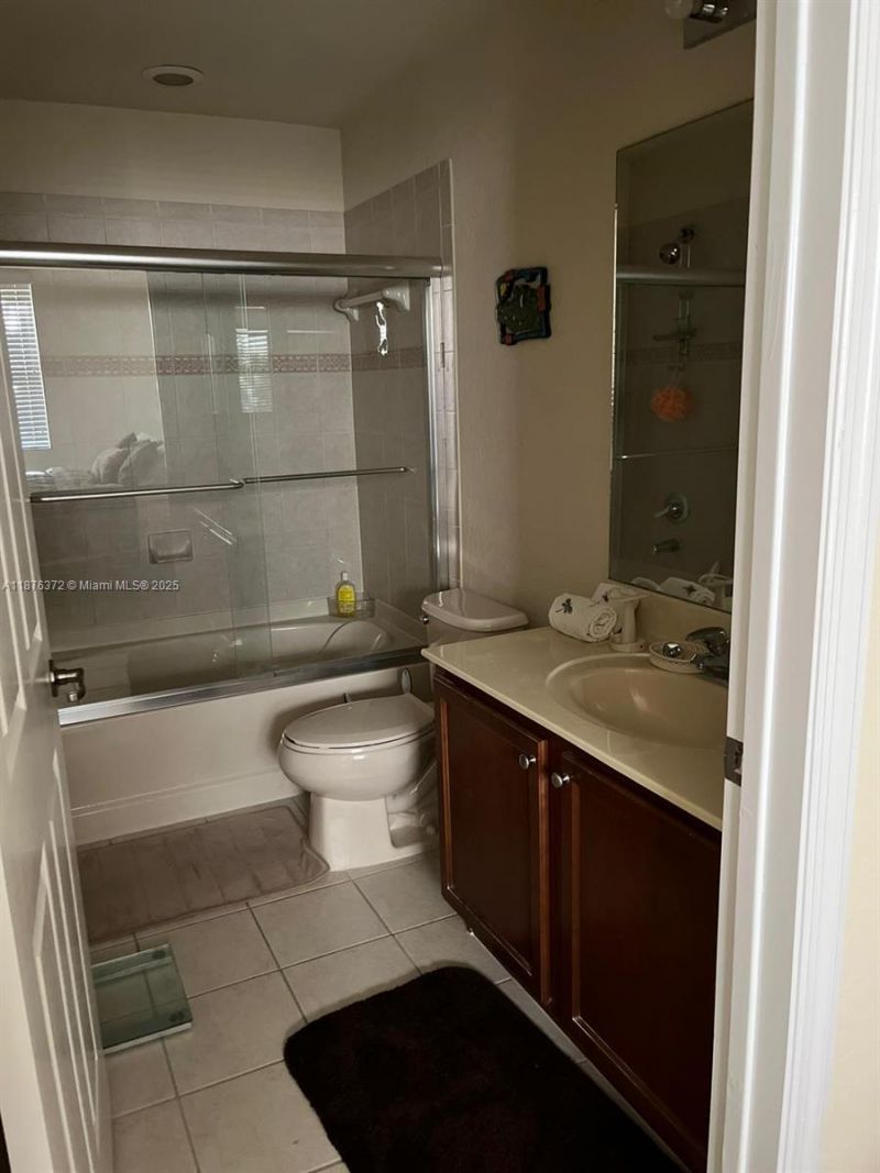 11401 NW 89th St, Unit 104, Doral, FL 33178 Photo