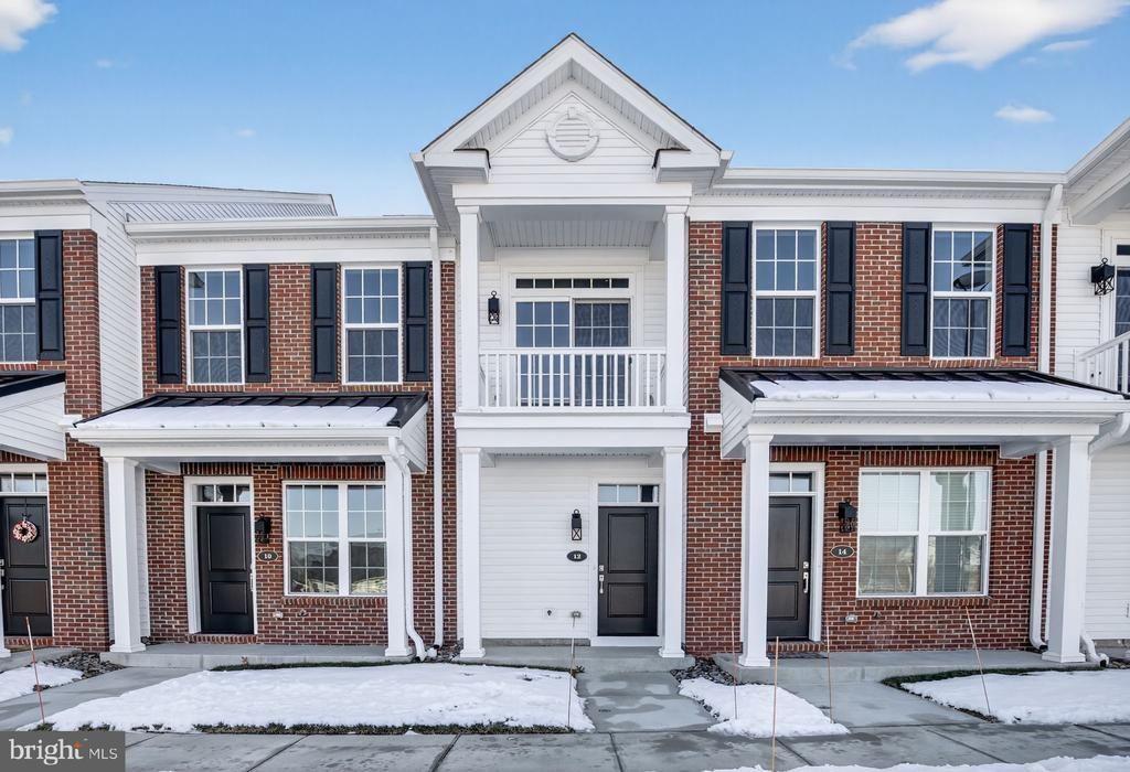 12 Ivy Lane, Levittown, PA 19055 Main Photo